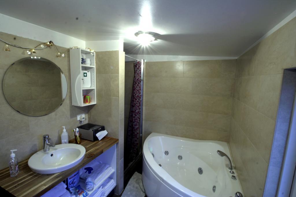 Our House Guesthouse Рейкьявик Экстерьер фото