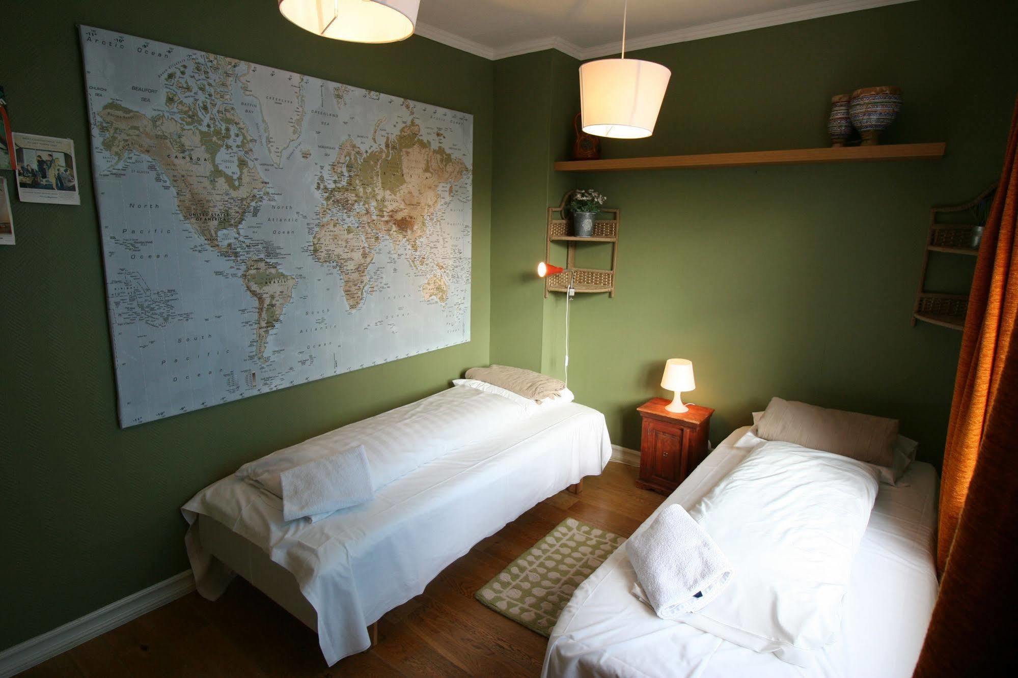 Our House Guesthouse Рейкьявик Экстерьер фото